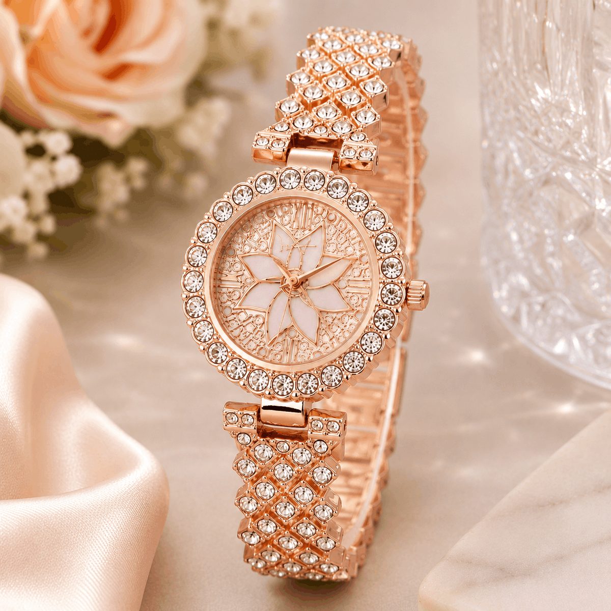 Luxury Women's Floral Crystal Quartz Watch ā Elegant Rhinestone Bracelet